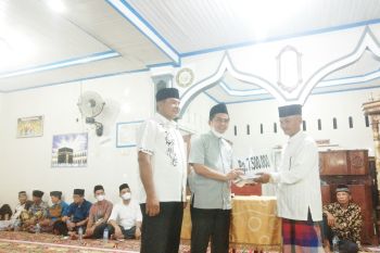 Bertemu jamaah Masjid Nurul Islam, Wabup Pesisir Selatan sebut akan maksimalkan pembangunan dongkrak perekonomian