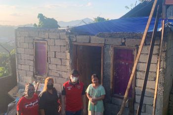 Belum tersentuh bantuan, FPDIP Manado Bantu Korban   Angin Kencang Paal IV