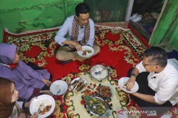 Wali Kota Kendari kunjungi langsung rumah warga untuk sahur bersama