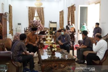 Manajemen PLN Sumbar audensi dengan gubernur, laporkan keandalan