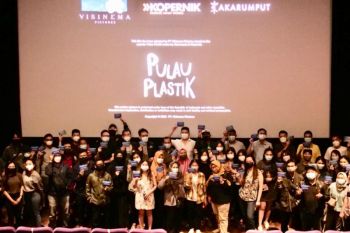 Memupuk kepedulian lingkungan, JCI Jateng "nobar" film Pulau Plastik