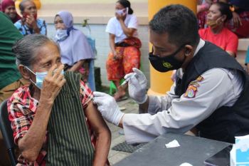 Dinas Kesehatan Lombok Barat menargetkan vaksinasi 3.500 lansia