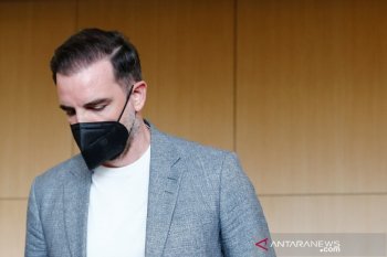 Eks pemain Timnas Jerman Metzelder divonis bersalah dalam kasus pornografi anak