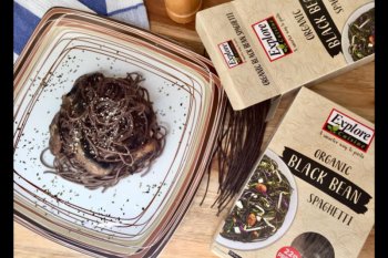 Resep black bean spaghetti cah jamur keju untuk menu Ramadhan