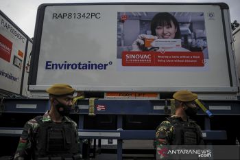 Bahan baku vaksin Sinovac tiba di Bio Farma