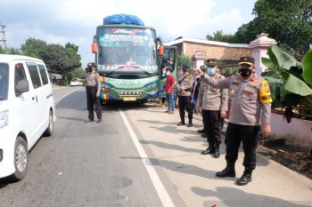 Wakapolda tinjau pos  pengamanan 'Ketupat' perbatasan Jambi-Sumsel
