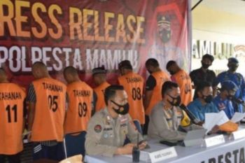 Polres Mamuju tangkap pelaku bom ikan