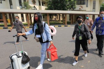 Pemkot Madiun jemput pekerja migran selesai jalani karantina di Surabaya