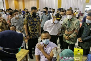 Total 12.457.164 orang telah menjalani vaksinasi COVID-19