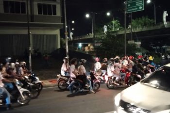 Ratusan pelajar konvoi kelulusan tanpa patuhi prokes