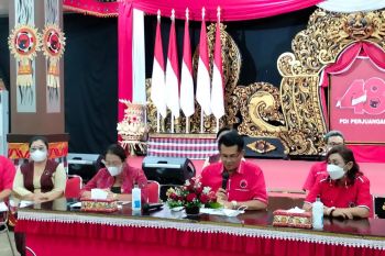 PDI Perjuangan Bali gelar berbagai lomba dan bakti sosial