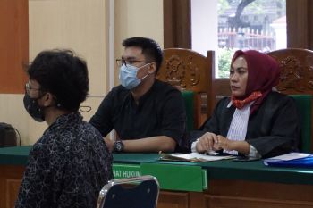 Seorang pembajak film divonis 14 bulan penjara