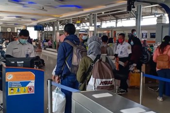Daop 6 menjalankan tiga kereta api untuk kepentingan non-mudik