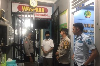 Terkait deteksi dini kamtib, sejumlah polisi sambangi Rutan Maninjau