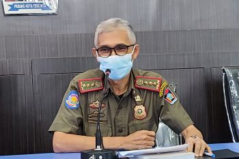 Warga tidak  sedekahi pengemis di pinggir jalan, imbau kepala Satpol PP Padang