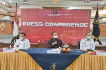 Warga Rusia yang viral lukis masker di wajah dideportasi