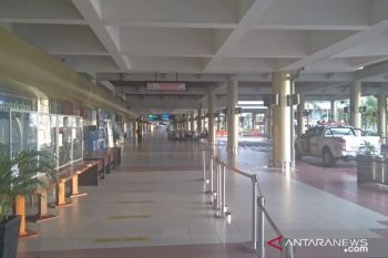 Dihari pertama larangan mudik, dua penerbangan mendarat di Bandara Internasional Minangkabau