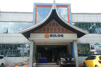Bulog Sumbar tambah daging beku sebanyak ini, untuk antisipasi kebutuhan jelang lebaran