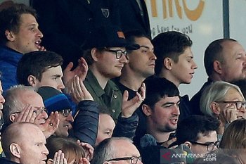 Penyanyi Ed Sheeran sponsori klub strata ketiga Inggris Ipswich Town