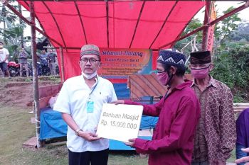 Bupati dan Wakil Bupati hadiri peresmian masjid HM Tarmizi