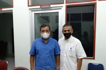 Dua bakal calon Ketua KONI Sumbar antarkan formulir pendaftaran