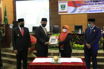 DPRD Sumbar ingatkan Pemprov lakukan perbaikan meski raih Opini WTP