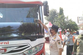 20 armada di Terminal Kalideres siap layani penumpang khusus non-mudik