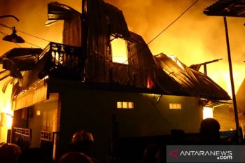 Kebakaran hebat hanguskan 28 rumah di Makassar
