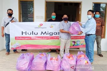 Simpati kerja wartawan di tengah pandemi,SKK Migas berbagi sembako