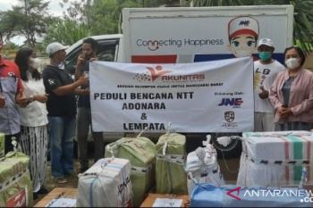 Akunitas Mabar bantu korban bencana seroja  Adonara
