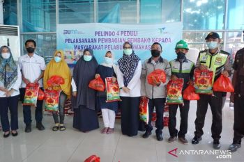 Jelang Idul Fitri 1442 Hijriah, PT Pelindo IV bagikan 5.456 paket sembako