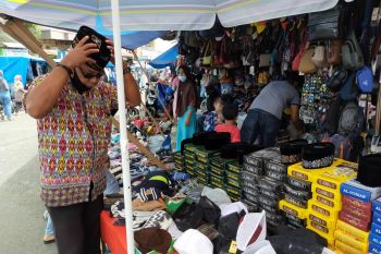 Berkah jelang Lebaran bantu perekononiam warga perbatasan