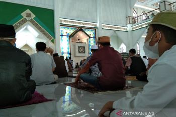 Gubernur Sultra ajak jamaah Idul Fitri 1442 H ikuti vaksinasi COVID-19