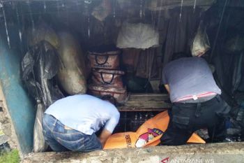 Penemuan mayat laki-laki di Padang Barat, Polresta turunkan unit identifikasi