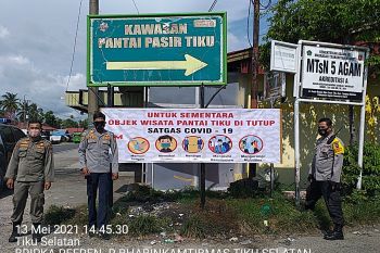Pantai Tiku Agam akhirnya ditutup setelah pengunjung membludak