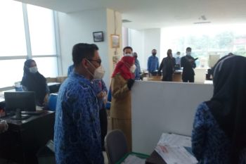 Wali Kota Bandarlampung sidak kehadiran ASN usai libur Lebaran