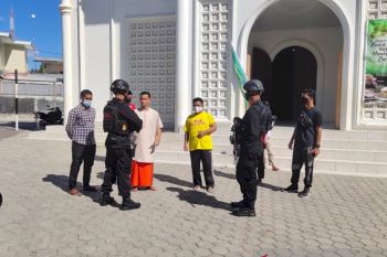 Brimob Polda NTT gelar patroli dialogis penerapan prokes COVID-19