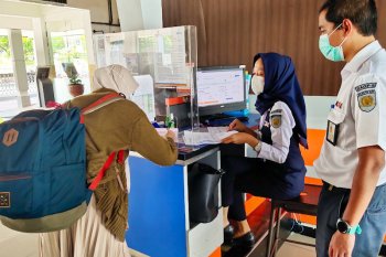 Penumpang kereta di Daop 6 turun 82,6 persen selama larangan mudik