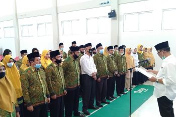 Bupati lantik pengurus Forum Komunikasi Diniyah Takmiliyah Pessel