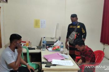 Polres Payakumbuh amankan terduga pencuri telepon genggam yang beraksi saat Tarawih