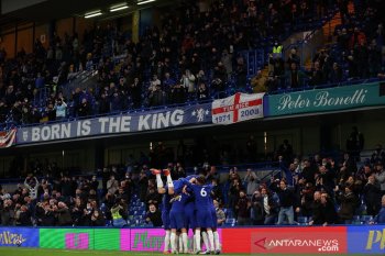 Chelsea bungkam Leicester 2-1