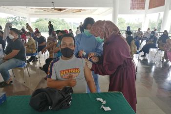 ASN dan honorer Pemkab Siak tak mau divaksin akan disanksi
