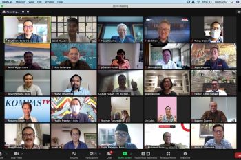 Catatan ringan Ilham Bintang - Silaturahmi Lebaran Astra -Wartawan