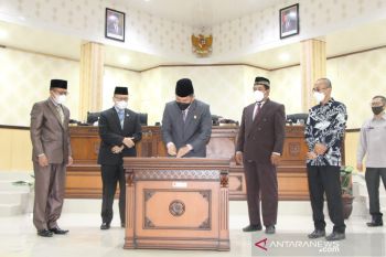 DPRD Agam sahkan Perda Kawasan Tanpa Rokok, pelanggarnya bisa didenda Rp500 ribu