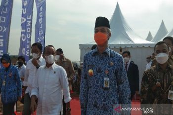 Ganjar apresiasi perjalanan investasi KCC Glass di KIT Batang