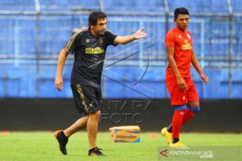 Pelatih Baru arema FC