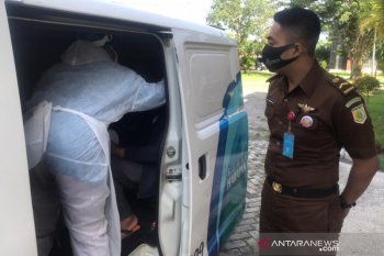 Kejaksaan batal tahan tersangka benih jagung gara-gara positif COVID-19