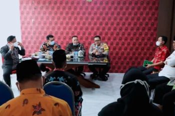 Bupati Lampung Selatan minta seluruh jajaran bergotong royong perbaiki Polsek Candipuro