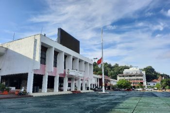 Mengenang sosok rendah hati Wagub Papua Klemen Tinal