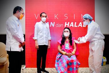 Vaksinasi COVID-19 para guru di Sulawesi Selatan capai 55 persen